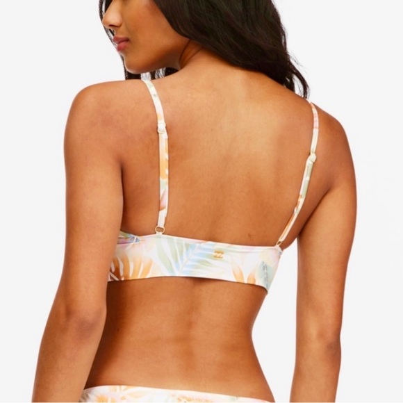 Sold. NWT Billabong Small Island Calling Paradise Print Swim Top - Picture 2 of 16